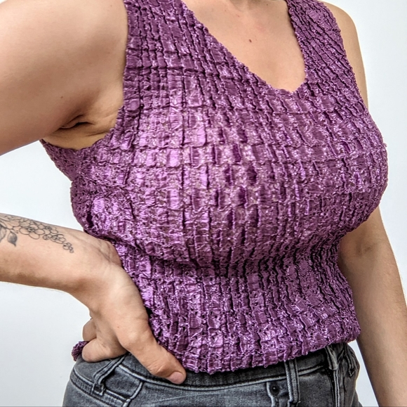 🖤 Textured Popcorn Tank Top - Picture 6 of 8